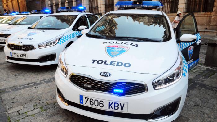 La Policía Local de Toledo denuncia a dos jóvenes a los que sorprendió pintando grafitis en la calle Reyes Católicos del Casco histórico