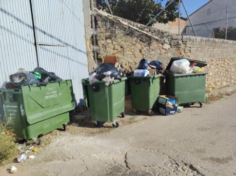 Contenedores llenos y residuos acumulados: el PP denuncia problemas en la recogida en la Alcarria conquense