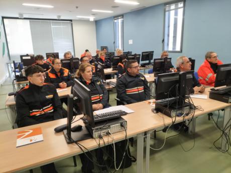 Se forman a 26 voluntarios de Protección Civil en primeros auxilios