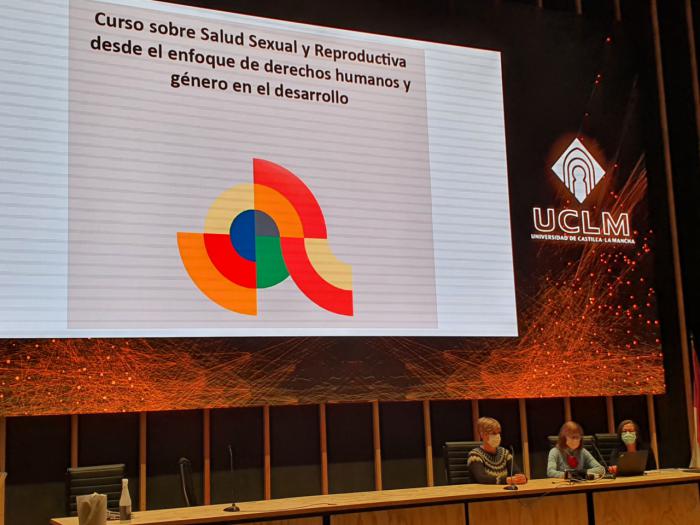 Un curso sobre salud sexual y reproductiva pone su enfoque en los derechos humanos y género en desarrollo