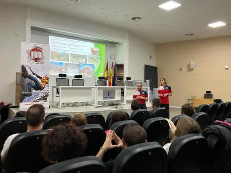Una jornada en Cuenca visibiliza el uso de la Silla Joëlette como herramienta de inclusión en la naturaleza