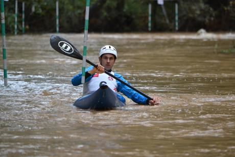 El Club de Piragüismo Las Grajas cierra la temporada de aguas bravas en Madrid con dos podios