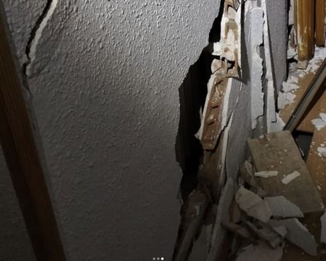 20 personas desalojadas en Cuenca por riesgo en un edificio privado