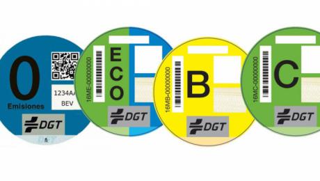 Correos distribuye más de 2.400 distintivos de la DGT en enero y febrero en la provincia