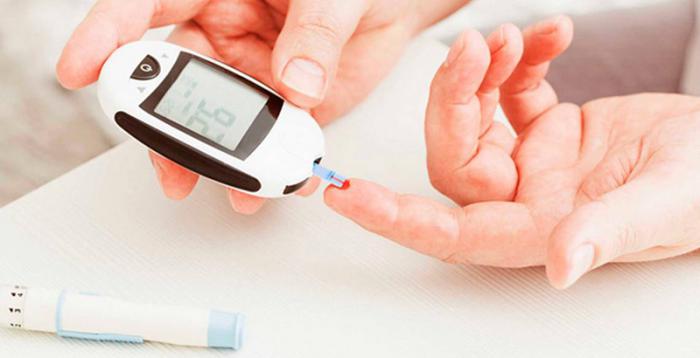 Castilla-La Mancha avanza en la universalización de los sistemas de monitorización de glucosa para personas con diabetes tipo 1