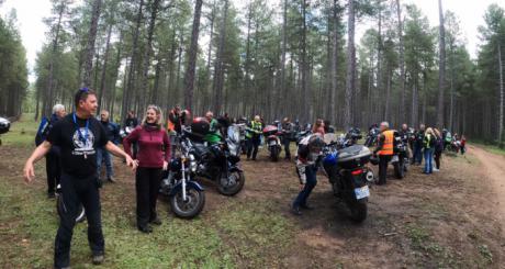 Más de medio centenar de moteros celebran el Día de la Moto