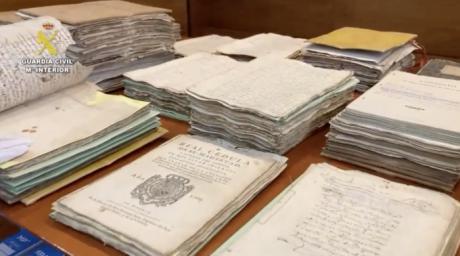 La Guardia Civil recupera cientos de documentos históricos sobre Cuenca con hasta cuatro siglos de antigüedad