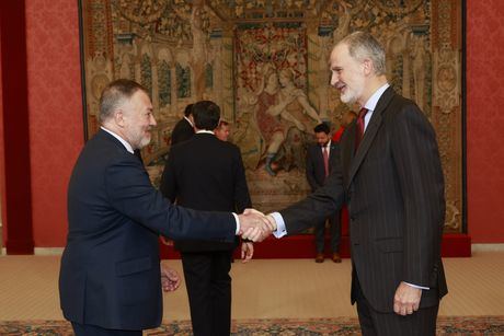 Dolz traslada al Rey Felipe VI la invitación para los actos del 30 aniversario de Cuenca como Ciudad Patrimonio