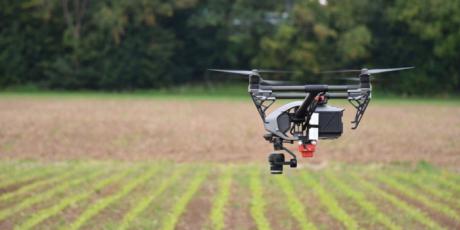 Las mujeres rurales toman los mandos de los drones en camarenilla