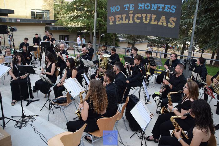 “No te montes películas 2025”: humor, cine y música en directo con Jesús Arenas y la Banda Sinfónica de la UCLM