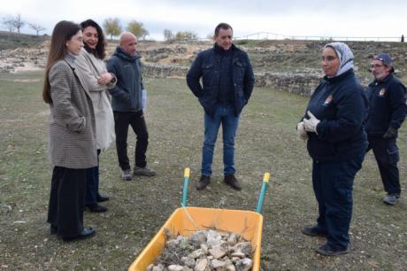 El taller Recual de Segóbriga mejora el recorrido turístico al tiempo que ofrece oportunidades laborales a los alumnos