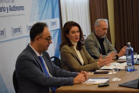 La viceconsejera Nuria Chust, durante la clausura de las jornadas sobre Inspección de Trabajo organizadas por CEOE CEPYME Cuenca.