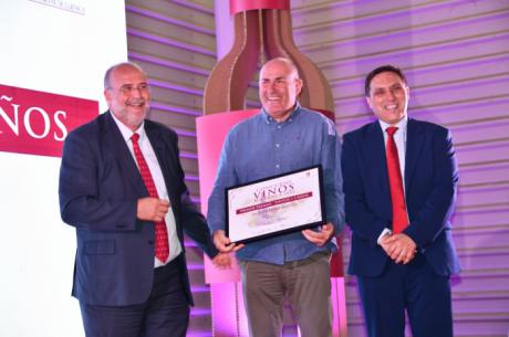 Martínez Guijarro destaca las ayudas al sector vitivinícola durante la entrega de los XXXII Premios Vinos de Cuenca