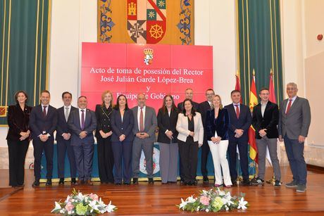 El rector y los miembros del nuevo equipo de Gobierno de la UCLM toman posesión de sus cargos