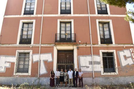 La directora general de Ayuda a las Víctimas de la Memoria Democrática visita Tarancón y Uclés para conocer proyectos vinculados a la memoria histórica