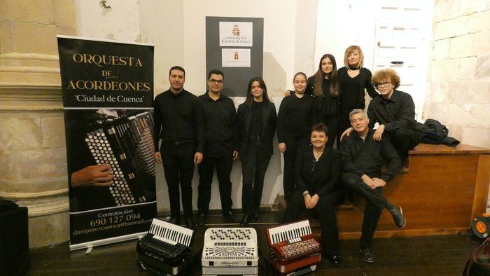 La orquesta de acordeones 'Ciudad de Cuenca' deslumbra en una noche inolvidable