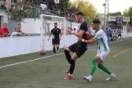 Reparto de puntos en el derbi entre el Quintar del Rey y el Conquense (0-0)