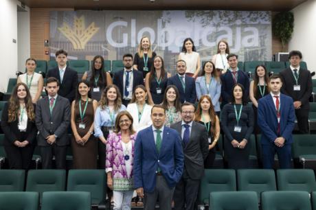 Globalcaja inicia la séptima edición de Globaltalent con la incorporación de 21 jóvenes
