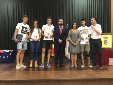 El Gobierno regional destaca la importancia de “reconocer a nuestros deportistas” para contribuir a que sean referentes para los jóvenes