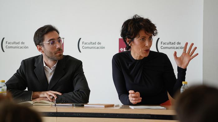 La ministra Elma Saiz aboga por un presente antirracista en su visita a la Facultad de Comunicación de la UCLM