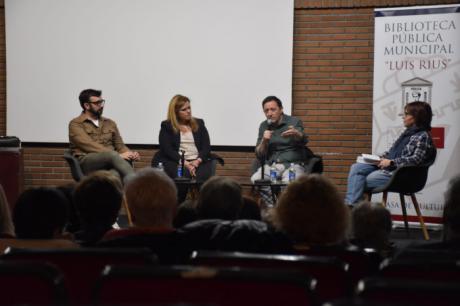 La Feria del Libro Cuenca Lee lleva a Ignacio Martínez de Pisón a Tarancón en una jornada marcada por la lluvia