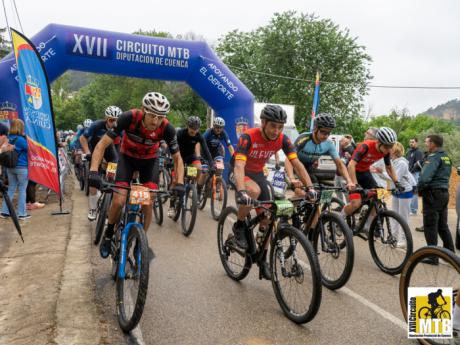 Alberto Ponce y Marta Rosillo conquistan el Castillo de Enguídanos y se imponen en la V Enguídanos Bike Race