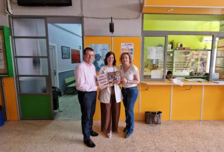 El IES Julián Zarco de Mota del Cuervo recibe el juego ‘Mujeres Científicas’ para visibilizar referentes femeninos en la ciencia