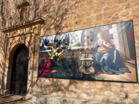 Leonardo da Vinci sorprende al visitante en una ruta artística por las calles de Villar de Cañas