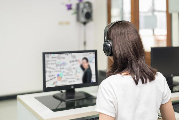 Autorizada la implantación el próximo curso de las enseñanzas del nivel C2 en las escuelas oficiales de idiomas