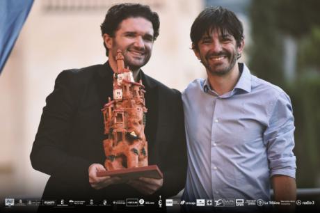 Eduardo Fernández emociona con un recital inolvidable en el Patio de la Limosna de Estival Cuenca