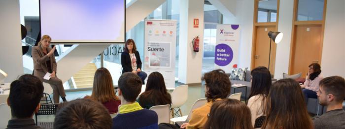 Cuarenta jóvenes comienzan a formarse para poner en marcha una veintena de proyectos en el centro Explorer Santander X de la UCLM