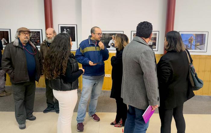 Dos exposiciones fotográficas dedicadas a la mujer posicionan Enguídanos como referente de arte y cultura