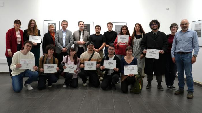 La exposición de los XV Concursos Culturales de la UCLM abre en Cuenca su recorrido por los campus
