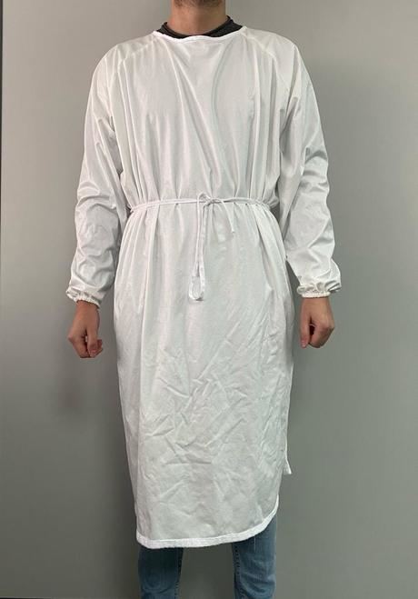 El Centro de Operaciones Covid-19 del Gobierno regional coordina un proyecto empresarial para fabricar 40.000 batas para el personal sanitario