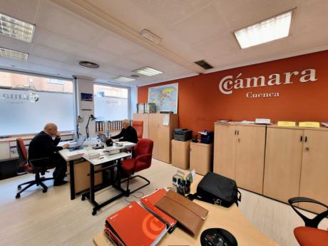 La Cámara de Comercio de Cuenca ofrece apoyo a los exportadores ante el impacto del conflicto en Oriente Medio