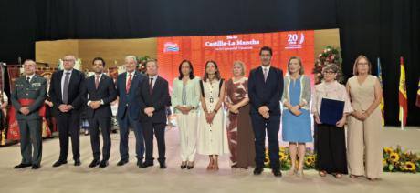 La Federación de Casas Manchegas distingue a García-Page y a la investigadora conquense Rosario Moratalla