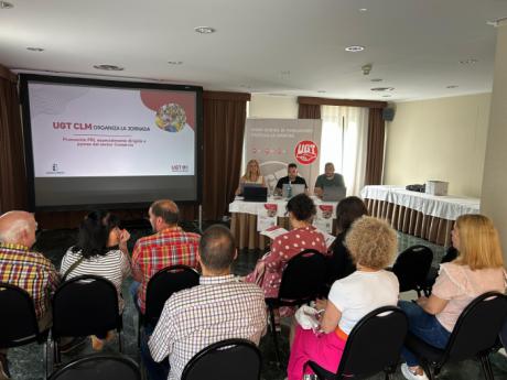UGT promueve en Cuenca la cultura preventiva en el sector del comercio con una jornada sobre riesgos laborales