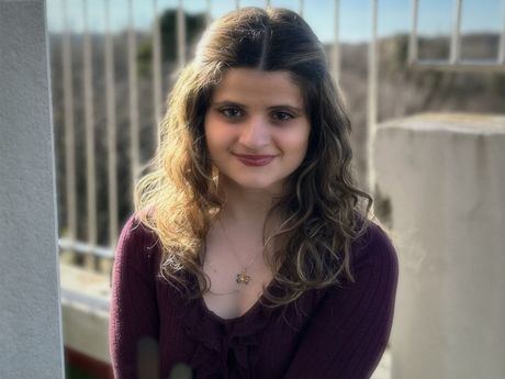 La escritora conquense Lucía Mora publica su nueva novela ‘Cualquier parecido con la ficción es pura realidad’