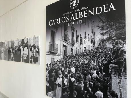 La Sala Iberia acoge la exposición ‘Fotografías de la Procesión Camino del Calvario’ de Carlos Albendea