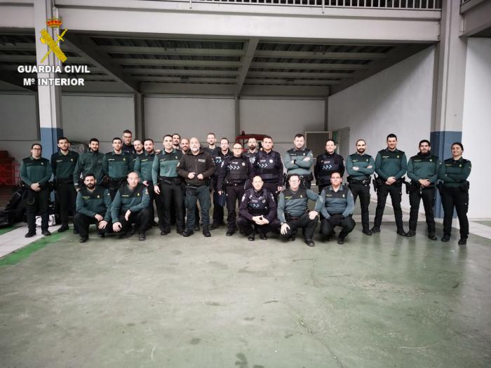 La Guardia Civil capacita a sus agentes en técnicas de respuesta ante situaciones de riesgo