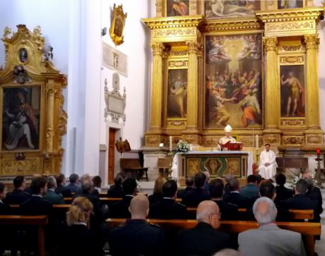 Mons. José María Yanguas acompaña a la Policía Nacional en la festividad de sus patronos, los Ángeles Custodios