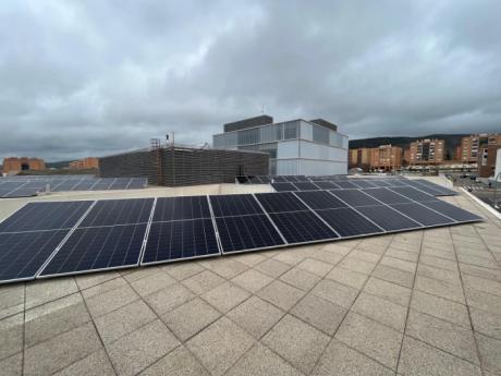 Sanidad ha invertido más de 371.000 euros para dotar a los centros sanitarios de la provincia con sistemas de energía renovables
