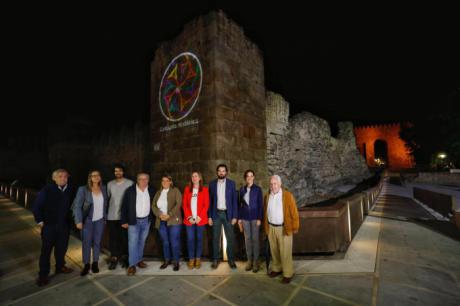El Conjunto Histórico de Talavera de la Reina se ilumina por primera vez