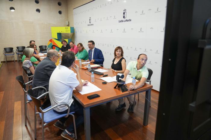 Educación reafirma su compromiso de llevar a cabo reuniones periódicas con los representantes de los gestores culturales y compañías