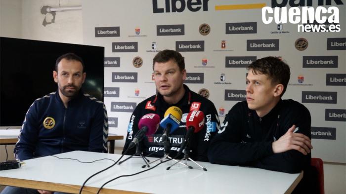 Patrick Westerholm y Johan Meklenborg, entrenador y jugador del TTH Holstebro