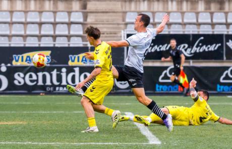 El Conquense deja escapar dos puntos ante el Intercity tras un empate de máxima exigencia (2-2)
