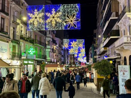 Arranca NaviCuenca con el esperado Pasacalles de Navidad y encendido de la iluminación ornamental