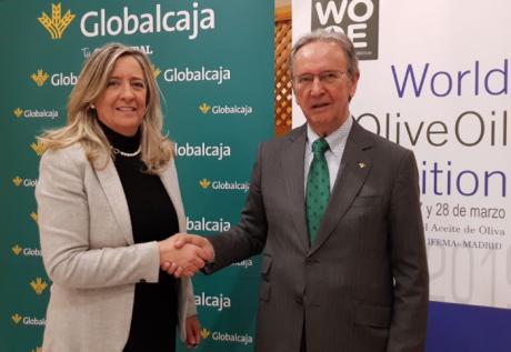 Renovado el convenio de Globalcaja con la Wooe en apoyo al sector del aceite de oliva