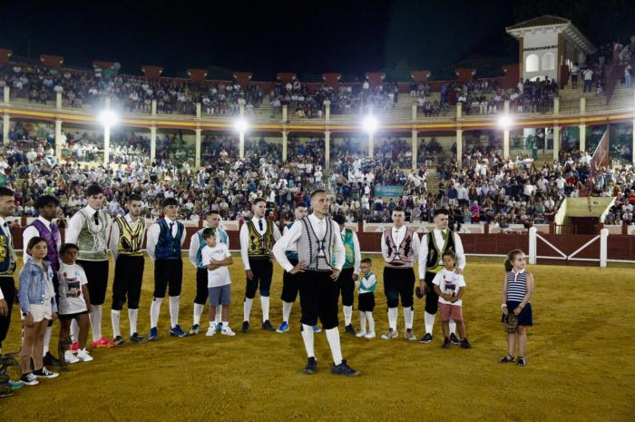 Los recortes abren con éxito la Feria de San Julián con lleno absoluto