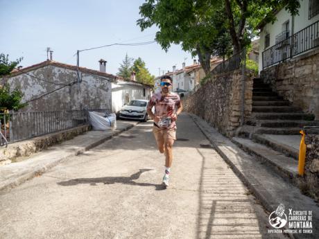 Israel Fernández y Raquel López conquistan el IX Trail Panorámico de Huélamo